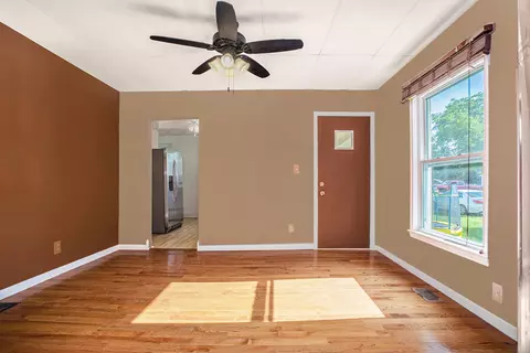 116 E Walnut St, Albion, MI 49224 photo 7