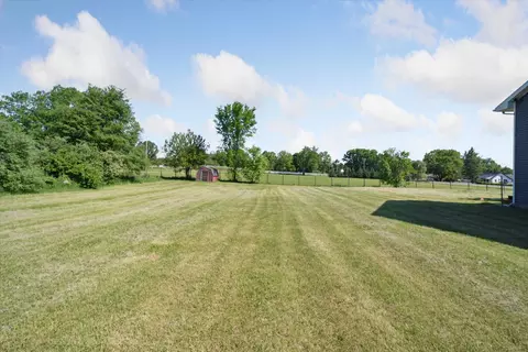 1052 Azalea Dr, Jackson, MI 49202 photo 23