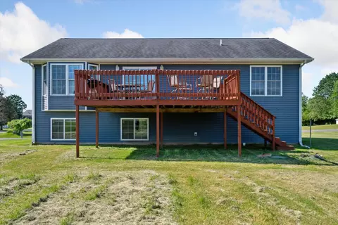 1052 Azalea Dr, Jackson, MI 49202 photo 4