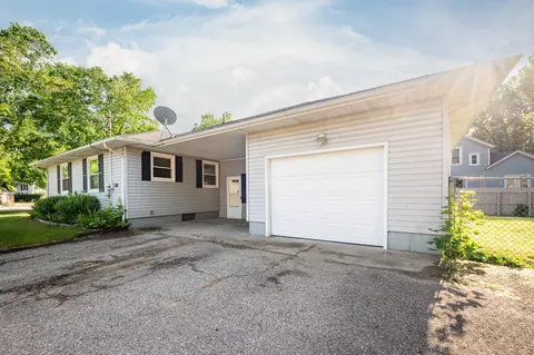311 E Wayne St, Dowagiac, MI 49047 photo 3