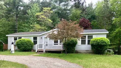230 E Piney Rd, Manistee, MI 49660