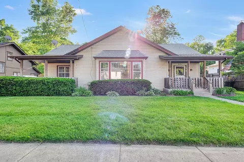 510 S Clinton St, Stockbridge, MI 49285