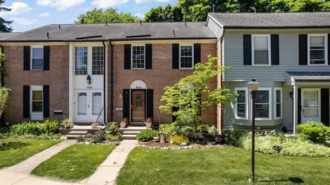 3591 Burbank Dr, Ann Arbor, MI 48105