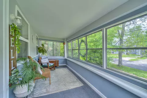 747 Randolph St, Jackson, MI 49203 photo 9