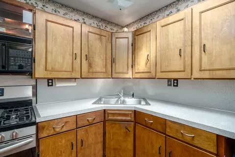 793 Riverview Dr, Plainwell, MI 49080 photo 11