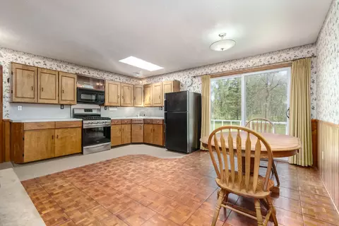 793 Riverview Dr, Plainwell, MI 49080 photo 14