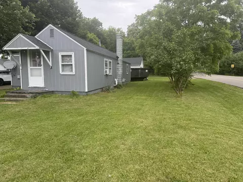 907 Hague Ave, Jackson, MI 49203