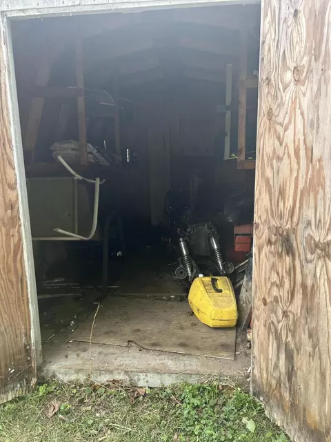 907 Hague Ave, Jackson, MI 49203 photo 35