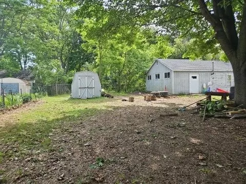 907 Hague Ave, Jackson, MI 49203 photo 9