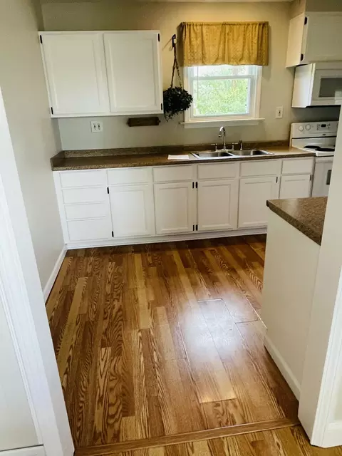 4201 Hannan Rd, Wayne, MI 48184 photo 8