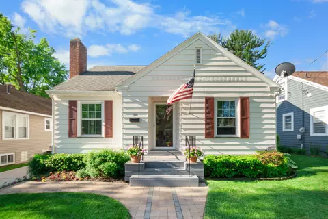 969 W Southern Ave, Muskegon, MI 49441