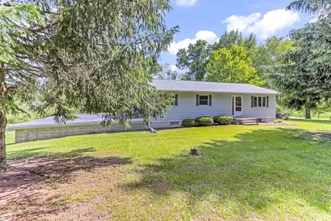 1108 Donnely Rd, Jackson, MI 49201