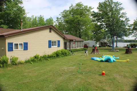 3827 Maple Ave, Lupton, MI 48635 photo 21
