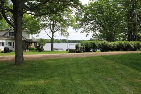 3827 Maple Ave, Lupton, MI 48635 photo 3