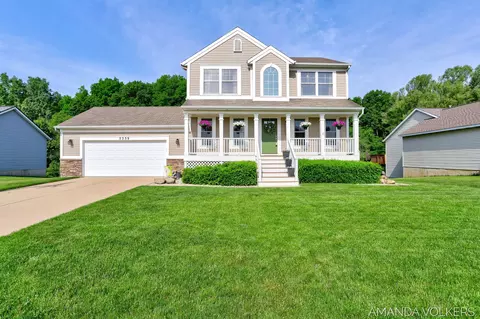 5339 Quest Dr, Wyoming, MI 49418