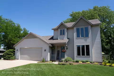 3774 Thunderbird Ave SW, Grandville, MI 49418