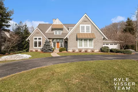 5737 Manchester Hills Dr SE, Grand Rapids, MI 49546