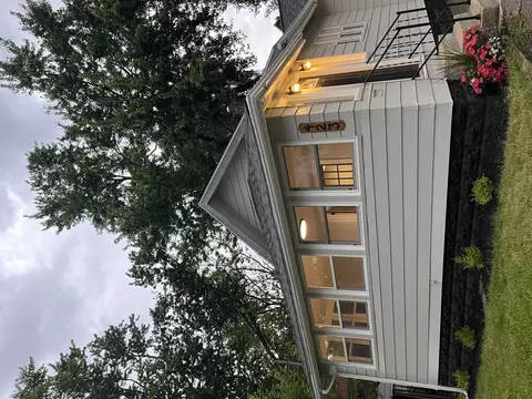 423 Fernando Street St NE, Grand Rapids, MI 49505