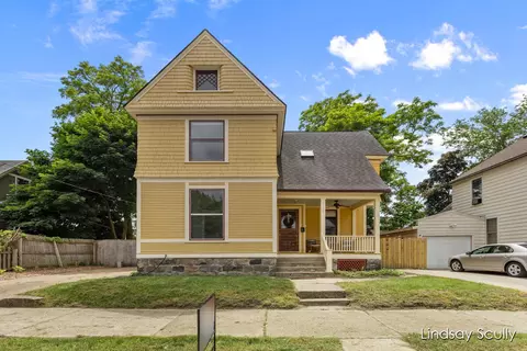 618 Logan St SE, Grand Rapids, MI 49503