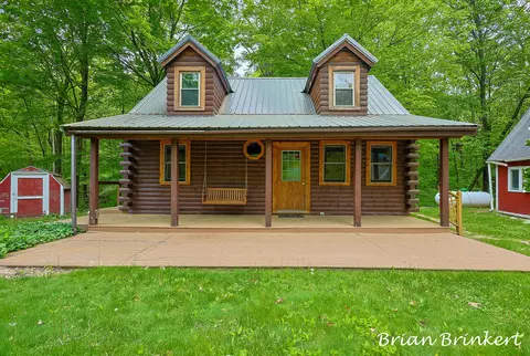 6625 E Fawn Ave, White Cloud, MI 49349 photo 3