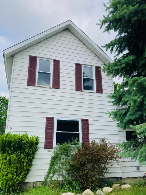 505 N Cherry St, Evart, MI 49631 photo 3