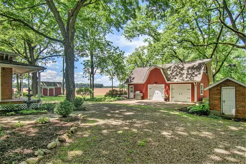 200 Locust St, Constantine, MI 49042 photo 3