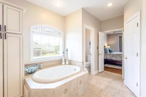 Bath - 8142 Bunton Rd, Willis, MI 48191 photo 1 of 9
