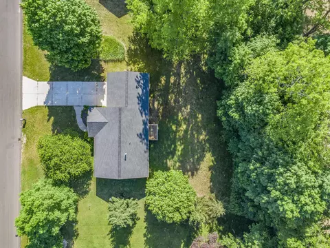 1336 Centennial Ct, Plainwell, MI 49080 photo 3