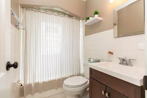 571 E Baker Ave, Clawson, MI 48017 photo 19