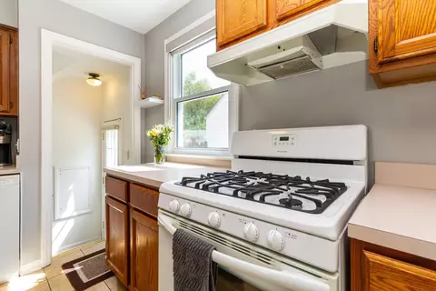 571 E Baker Ave, Clawson, MI 48017 photo 12