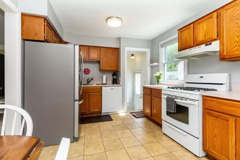 571 E Baker Ave, Clawson, MI 48017 photo 10