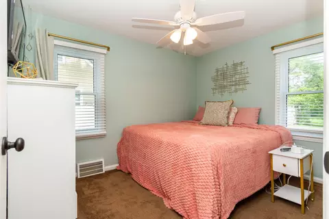 571 E Baker Ave, Clawson, MI 48017 photo 20
