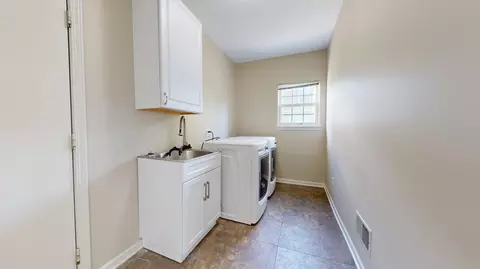2780 Silver Spring Dr, Ann Arbor, MI 48103 photo 14