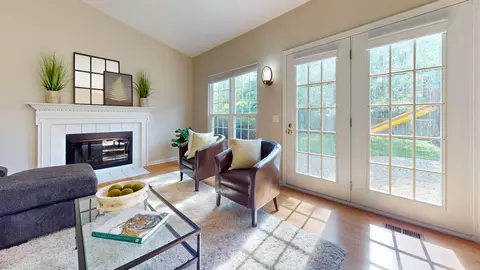 2780 Silver Spring Dr, Ann Arbor, MI 48103 photo 2