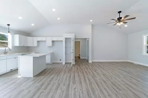 1137 Cooper Cv, Jackson, MI 49203 photo 12