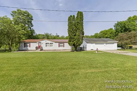 679 Barber Rd, Hastings, MI 49058