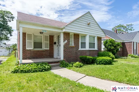 18991 Rosemont Ave, Detroit, MI 48219