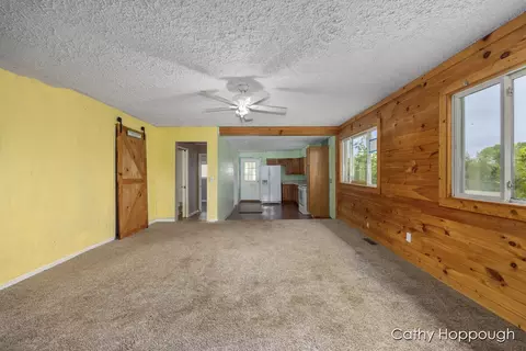 9440 W Howe Rd, Eagle, MI 48822 photo 6