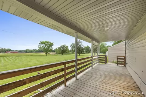 9440 W Howe Rd, Eagle, MI 48822 photo 18
