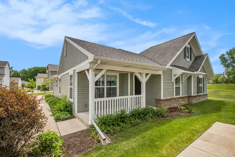 3158 Hamlet Cir, East Lansing, MI 48823