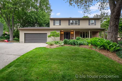 2244 Shawnee Dr SE, Grand Rapids, MI 49506