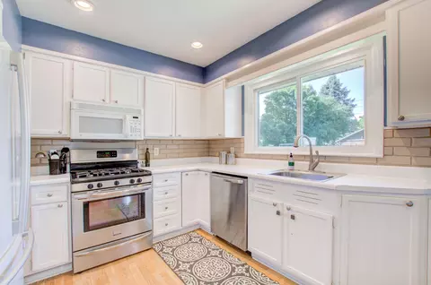 1520 Devonshire Rd, Jackson, MI 49203 photo 8