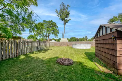 1520 Devonshire Rd, Jackson, MI 49203 photo 21