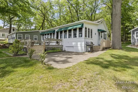 7809 W Minising Point Dr, Baldwin, MI 49304