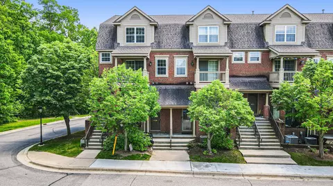 3078 Barclay Way, Ann Arbor, MI 48105