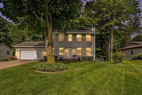 10913 Timberline Dr, Allendale, MI 49401