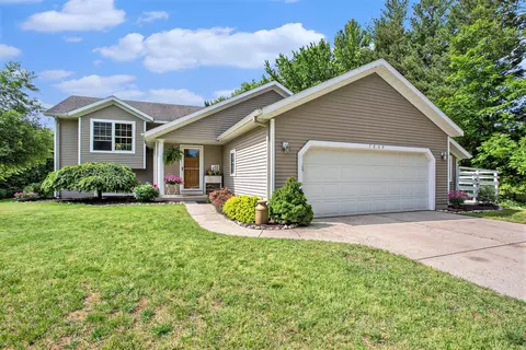 7864 Buchanan St, Allendale, MI 49401