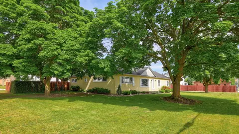 150 S Hemlock Rd, Hemlock, MI 48626 photo 4