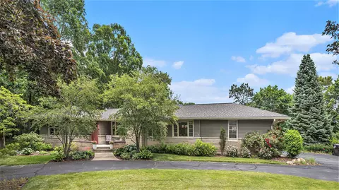 505 Sturgis Rd, Kalamazoo, MI 49004