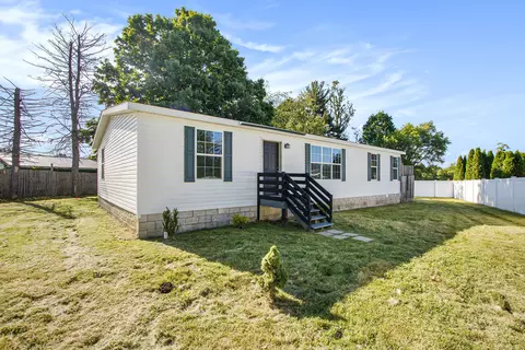 59927 Red Arrow Hwy, Hartford, MI 49057